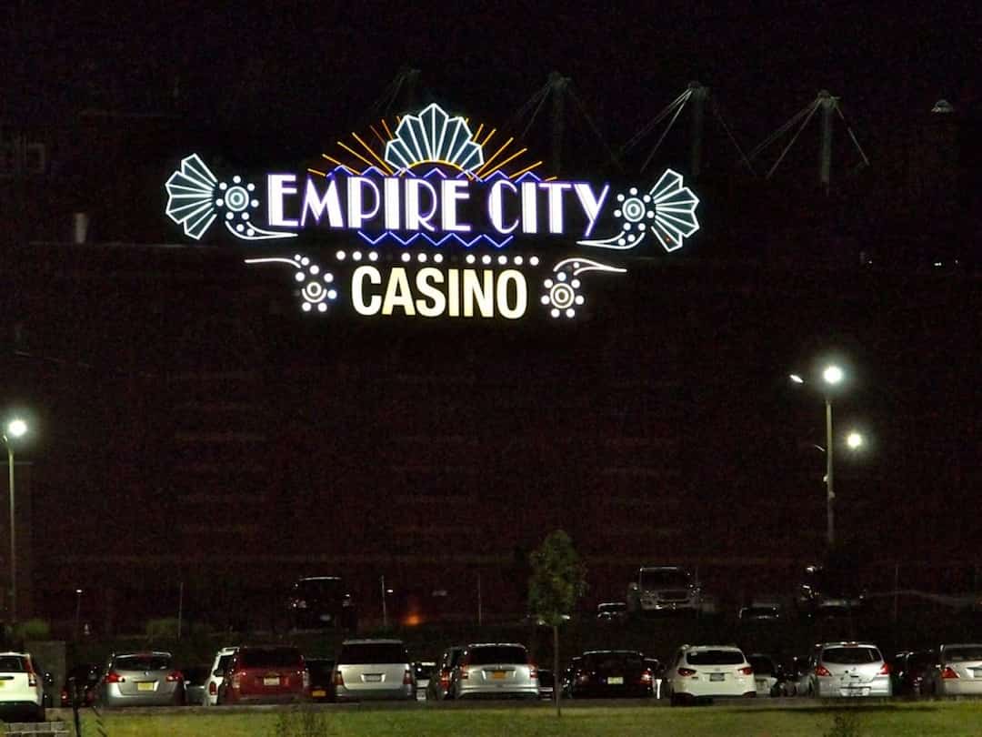 Hãy đến với Casino Empire để tận hưởng cảm giác hoàng gia