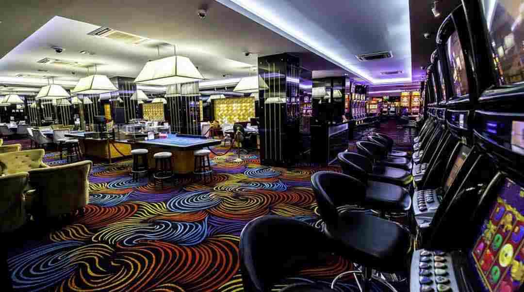 Máy đánh bạc độc quyền tại Queenco Hotel and Casino